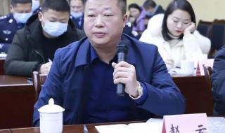 把那里面填的满满的