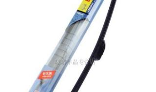 比亚迪m6报价及图片